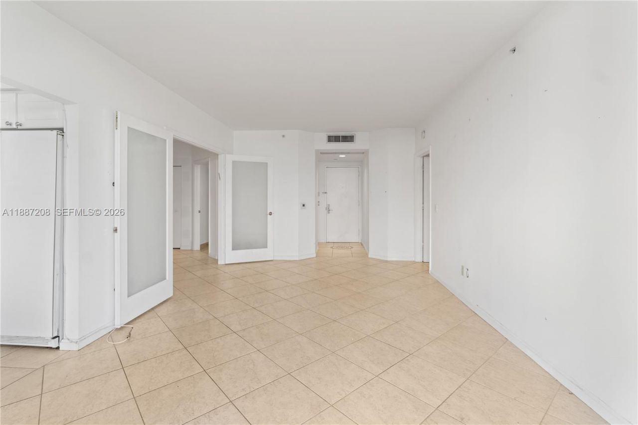 4779 Collins Ave, Unit 506, Miami Beach, FL 33140 Photo