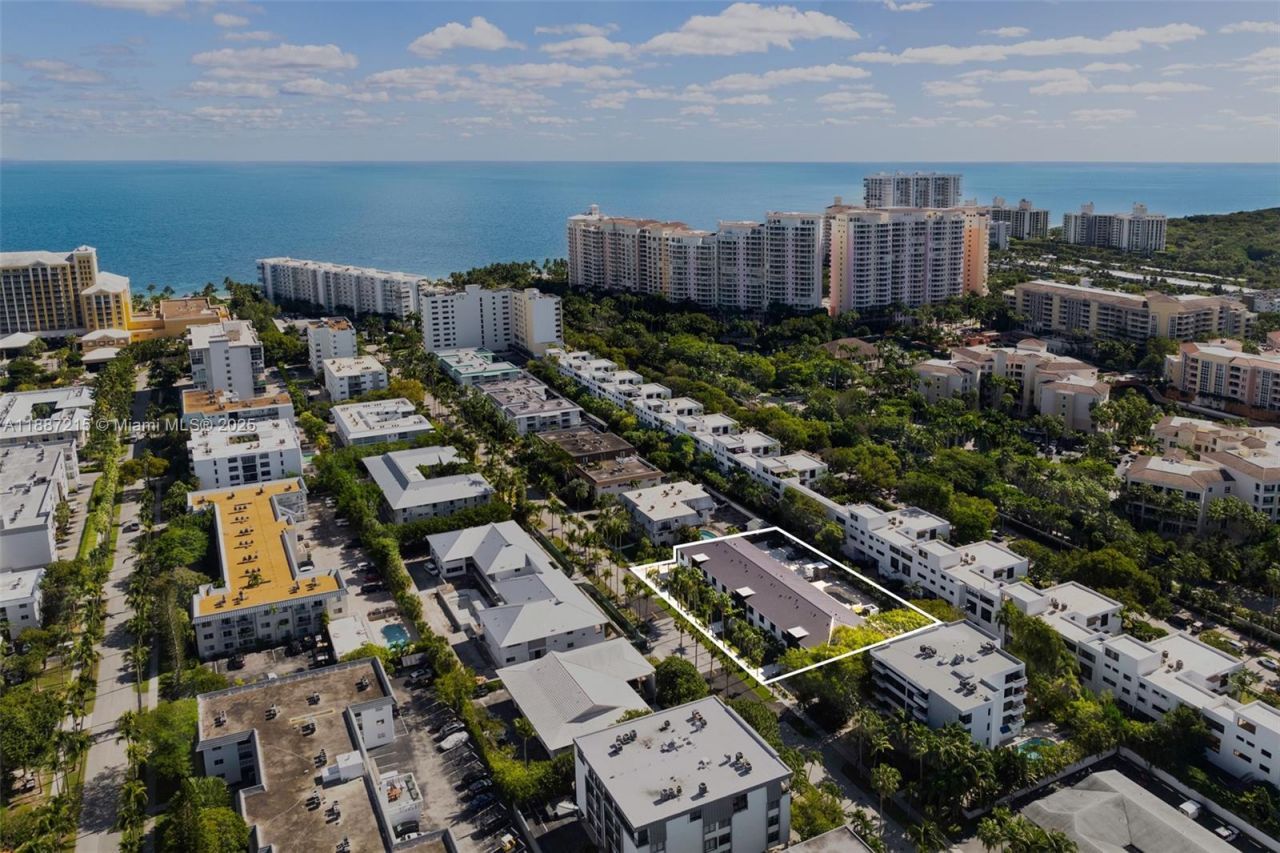 200 Sunrise Dr, Unit 200D, Key Biscayne, FL 33149 Photo
