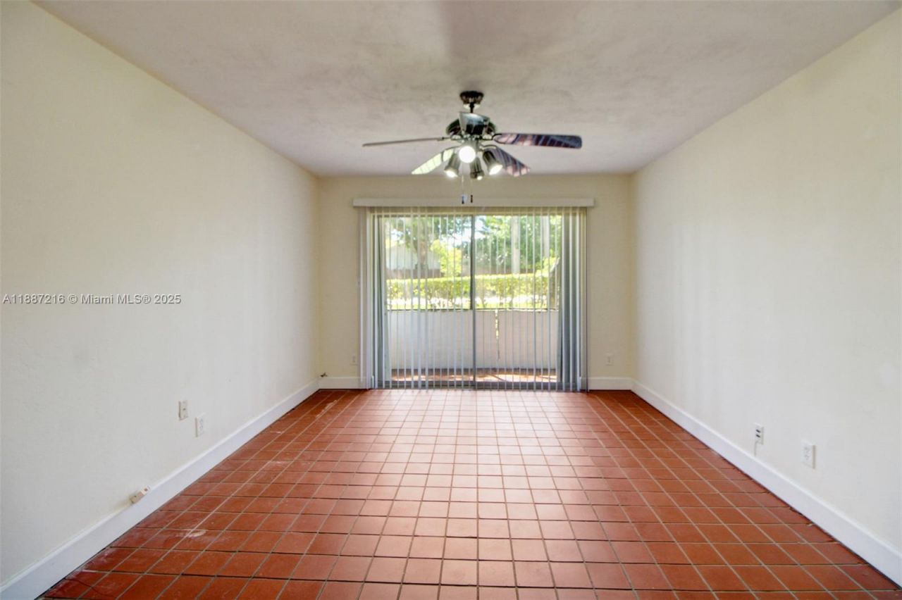 8701 SW 141st St, Unit B4, Palmetto Bay, FL 33176 Photo