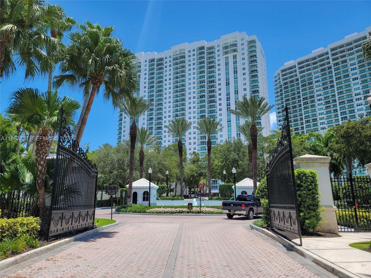 3201 NE 183rd St, Unit PH2904-05, Aventura, FL 33160 Photo