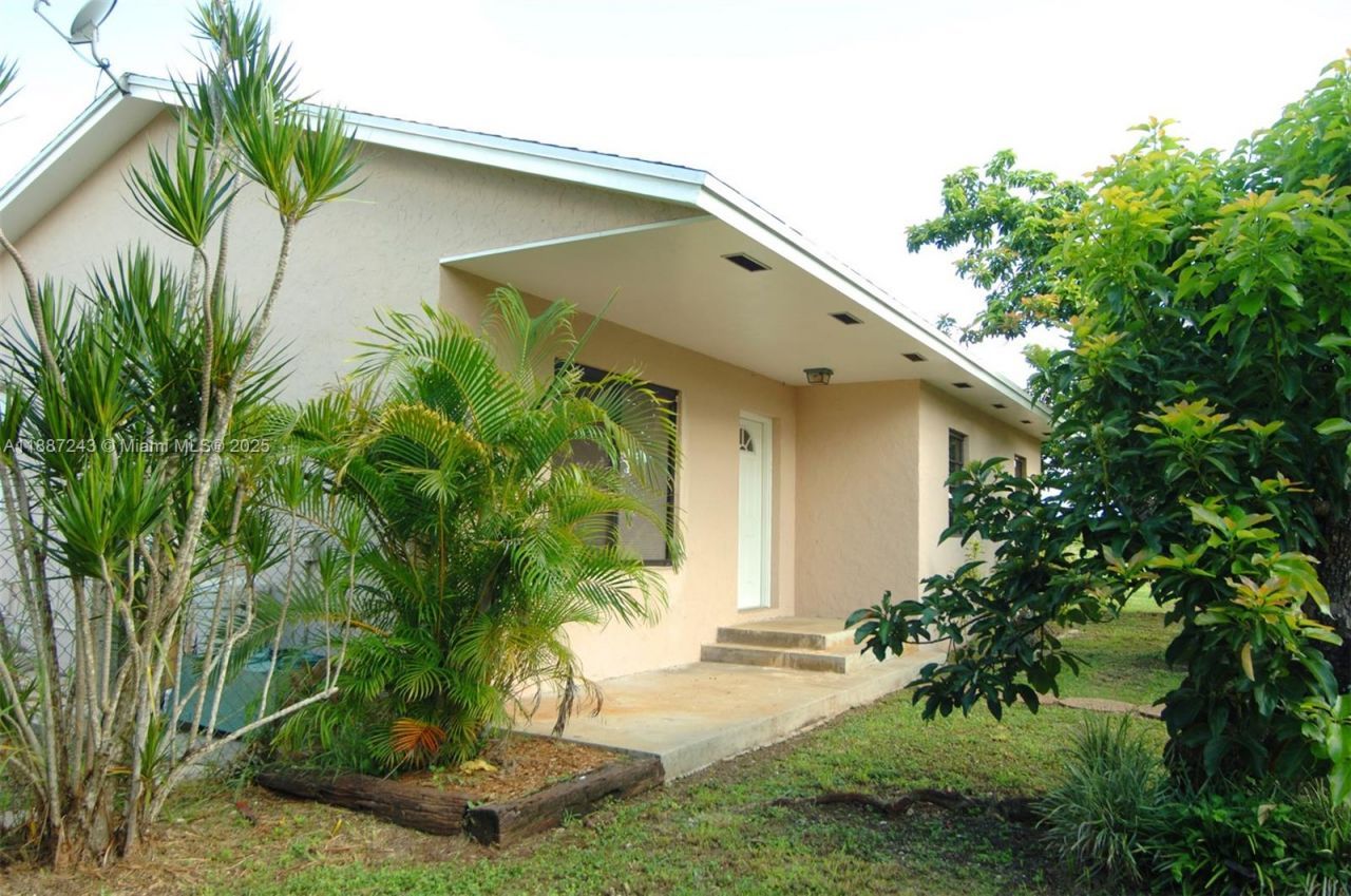 23440 SW 159th Ave, Homestead, FL 33031 Photo