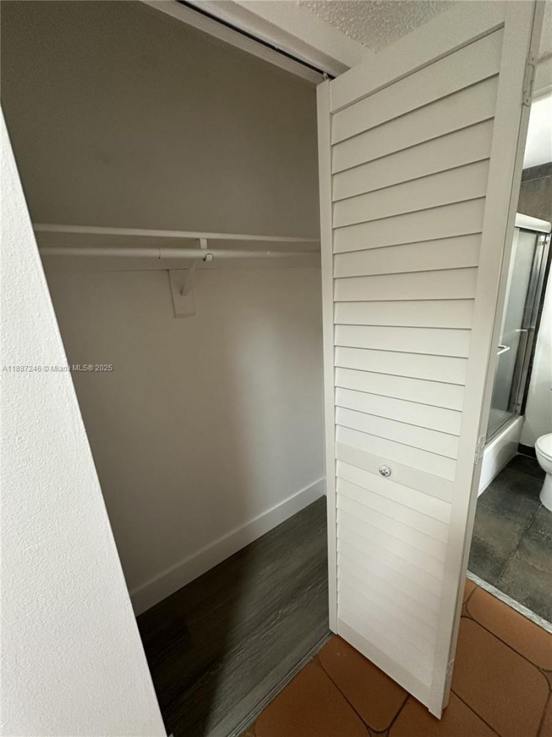 7703 Camino Real, Unit A413, Miami, FL 33143 Photo