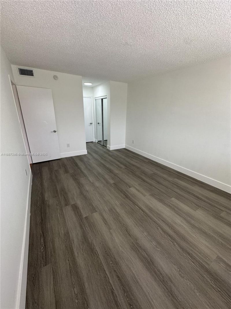 7703 Camino Real, Unit A413, Miami, FL 33143 Photo
