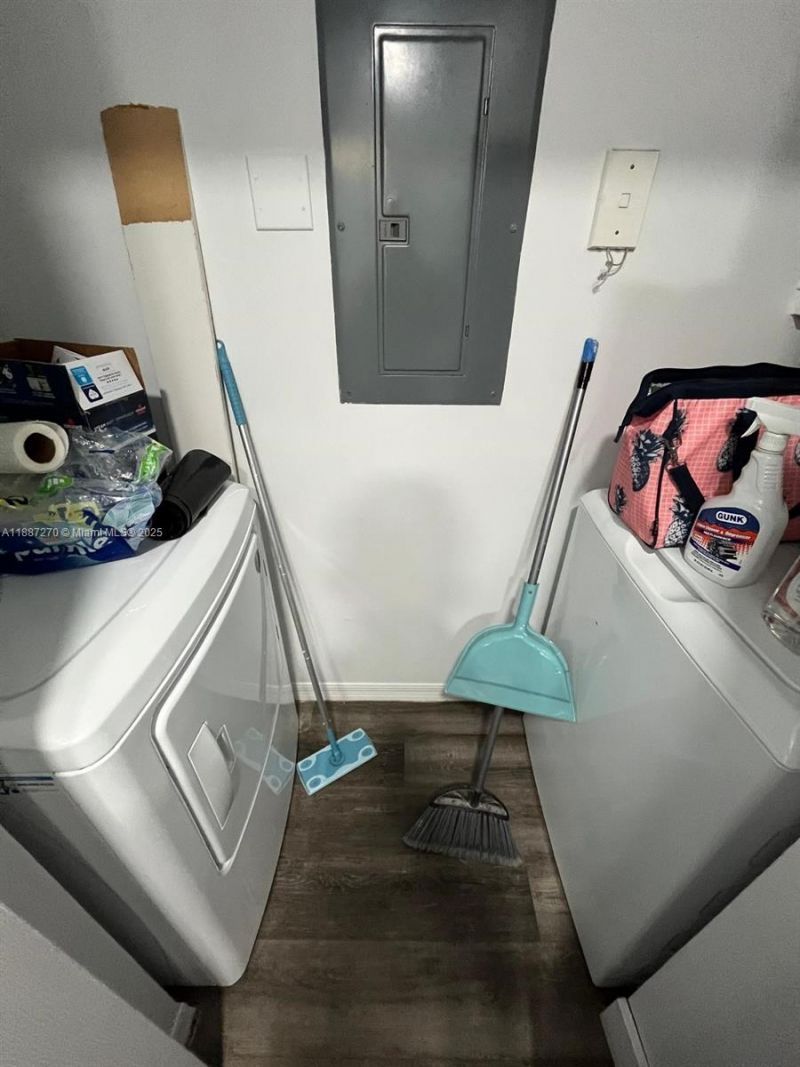 655 SW 111th Way, Unit 308, Pembroke Pines, FL 33025 Photo