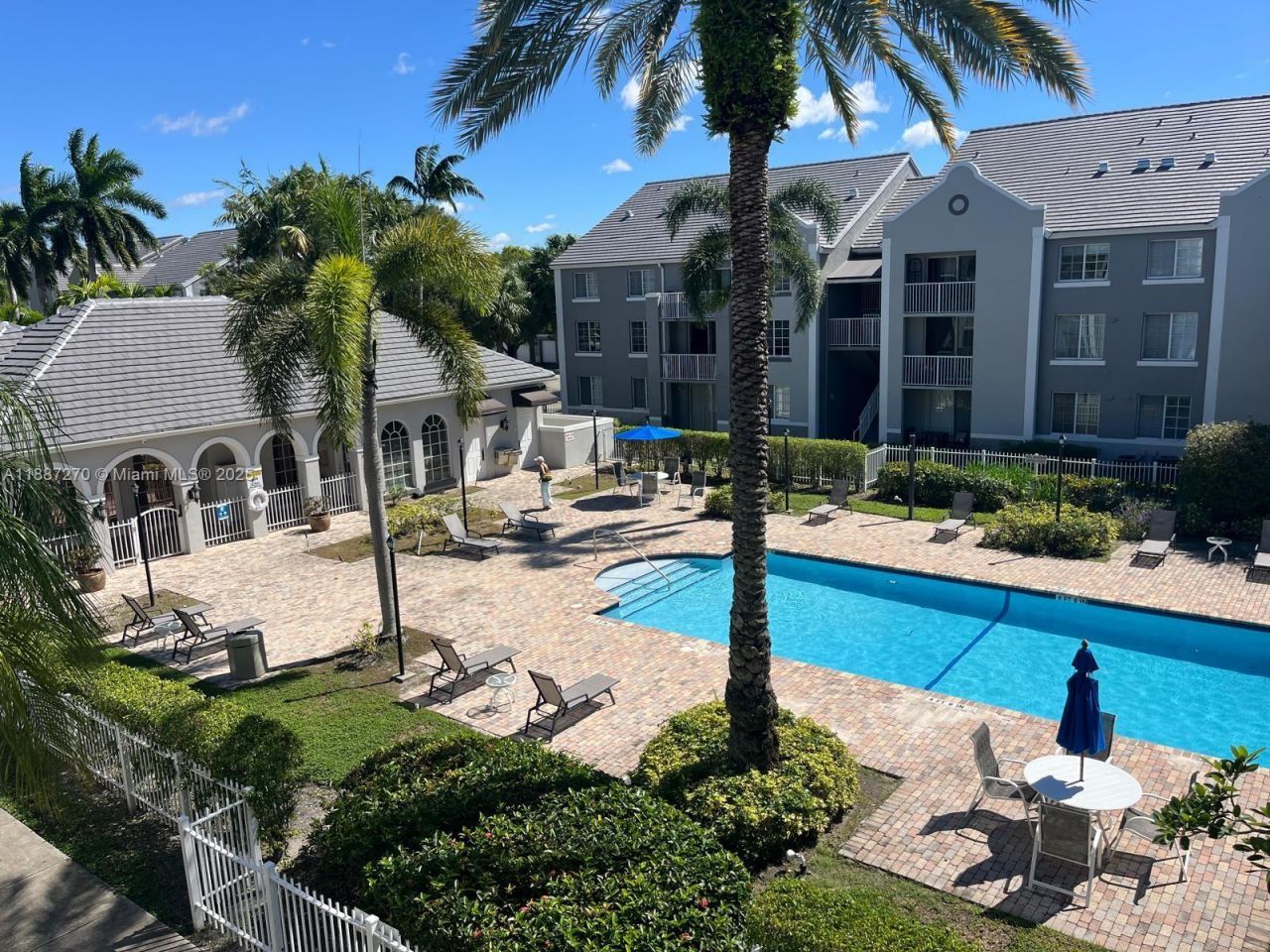 655 SW 111th Way, Unit 308, Pembroke Pines, FL 33025 Photo