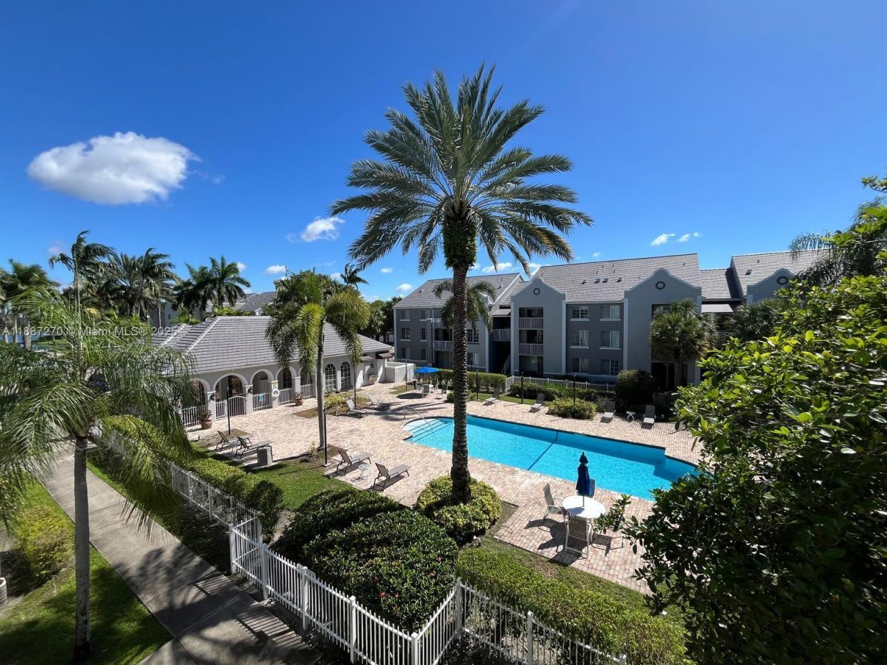 655 SW 111th Way, Unit 308, Pembroke Pines, FL 33025 Photo