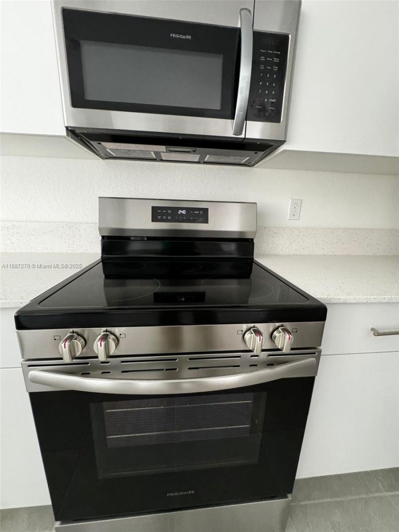 285 SW 159th Ln, Pembroke Pines, FL 33027 Photo