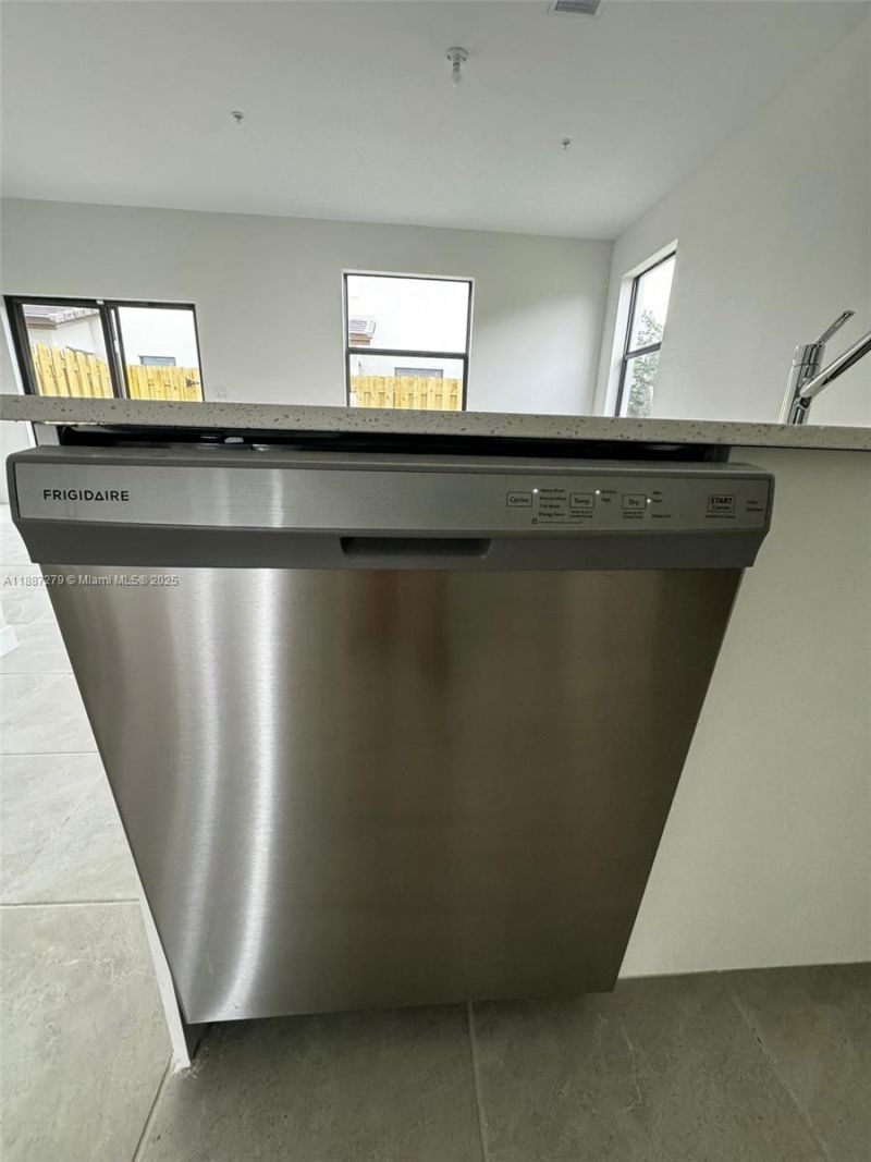 285 SW 159th Ln, Pembroke Pines, FL 33027 Photo