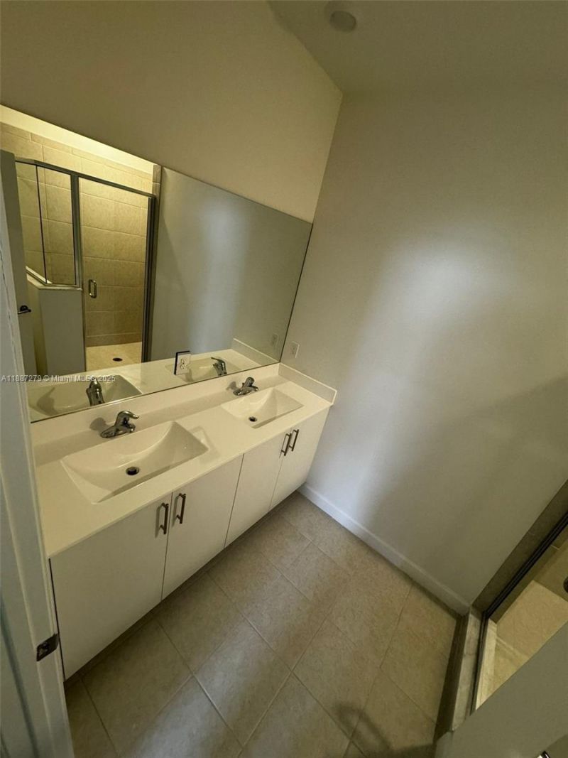 285 SW 159th Ln, Pembroke Pines, FL 33027 Photo