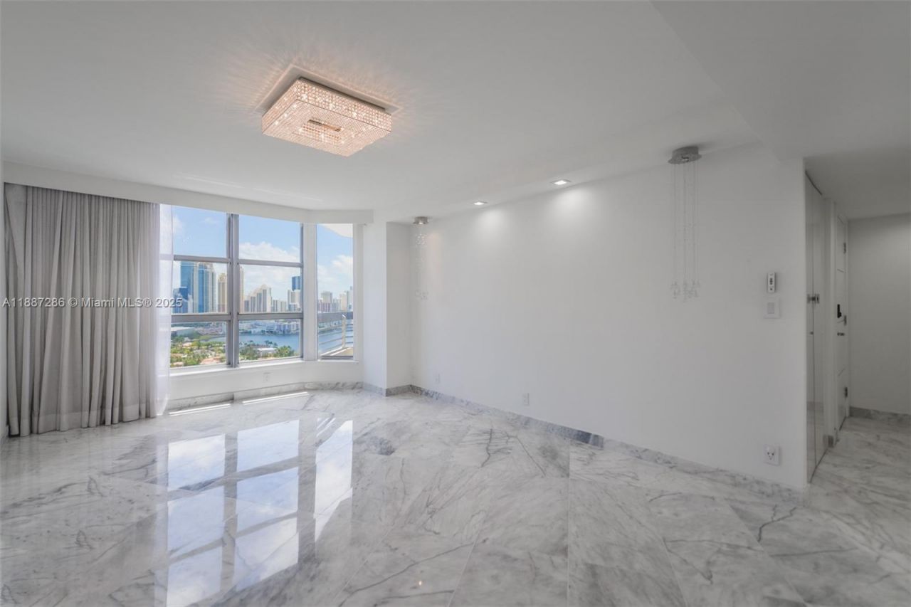 19195 Mystic Pointe Dr, Unit 2707, Aventura, FL 33180 Photo