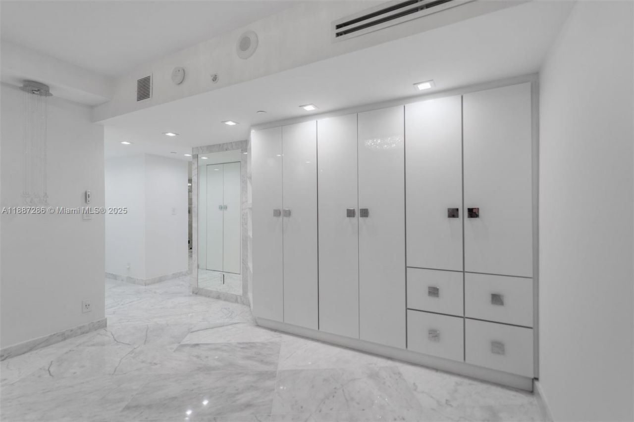 19195 Mystic Pointe Dr, Unit 2707, Aventura, FL 33180 Photo