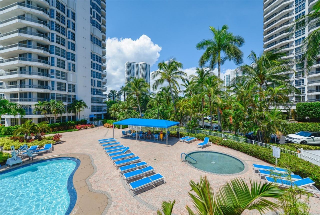 19195 Mystic Pointe Dr, Unit 2707, Aventura, FL 33180 Photo