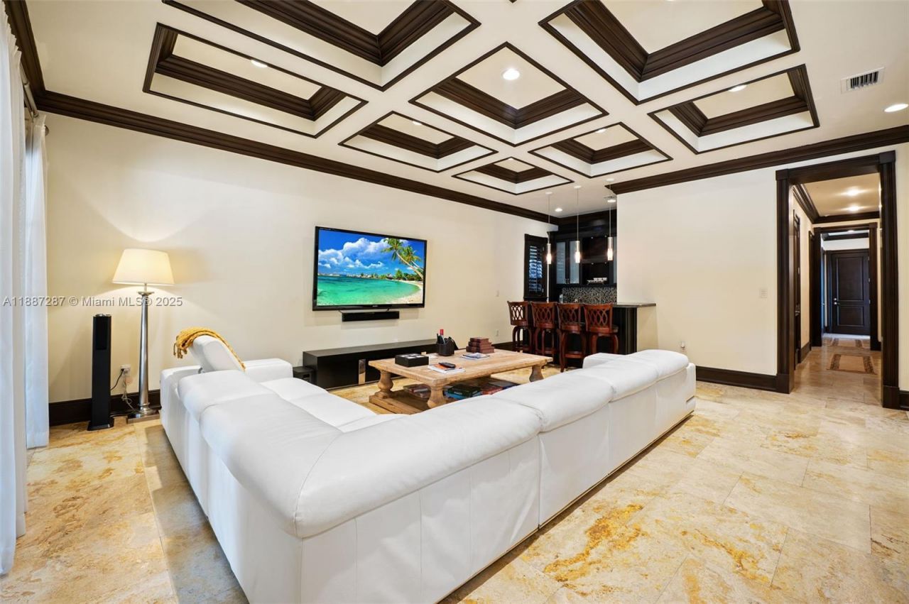 9601 SW 60 Ct, Pinecrest, FL 33156 Photo