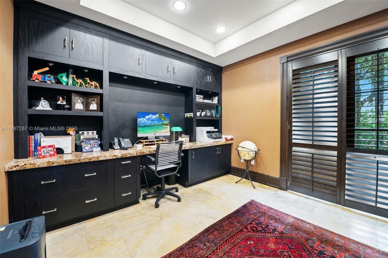 9601 SW 60 Ct, Pinecrest, FL 33156 Photo