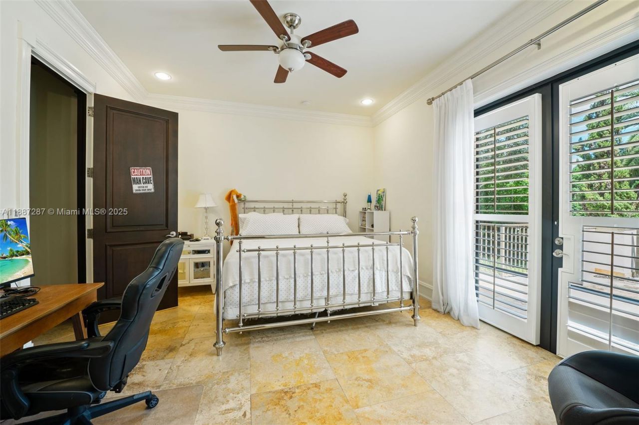 9601 SW 60 Ct, Pinecrest, FL 33156 Photo