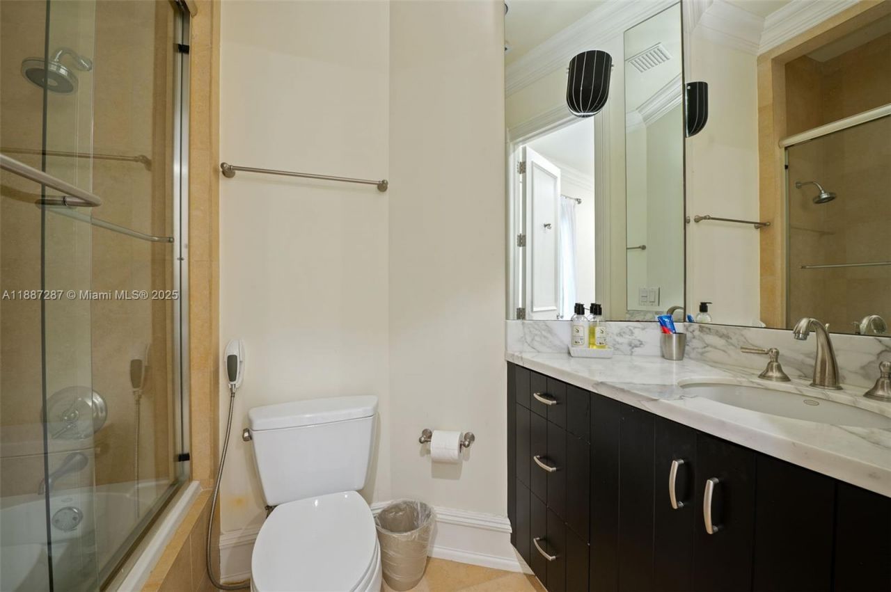 9601 SW 60 Ct, Pinecrest, FL 33156 Photo