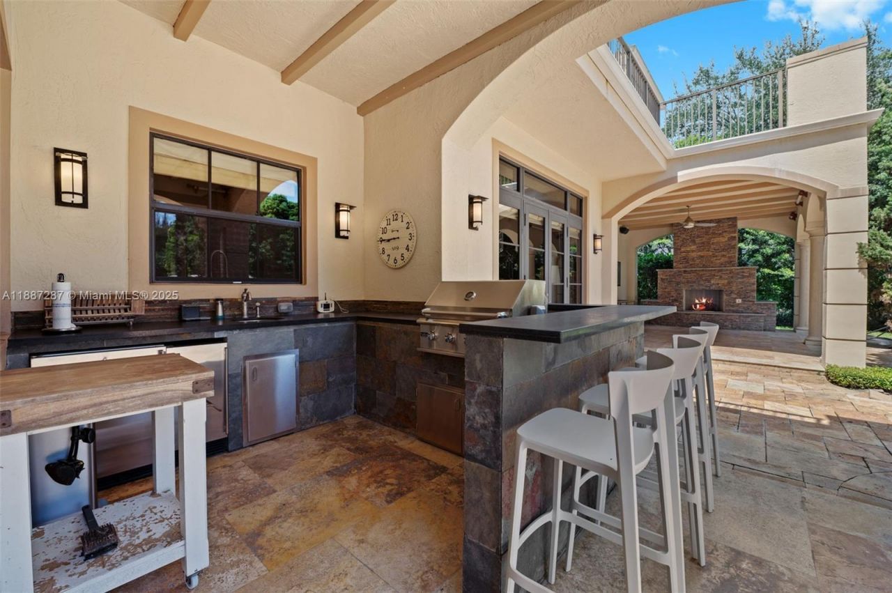 9601 SW 60 Ct, Pinecrest, FL 33156 Photo