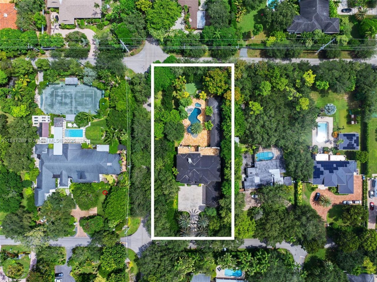 9601 SW 60 Ct, Pinecrest, FL 33156 Photo