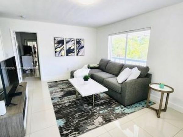 1030 NE 80th St, Unit 4, Miami, FL 33138
