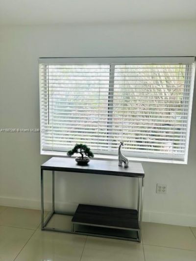 1030 NE 80th St, Unit 4, Miami, FL 33138 Photo