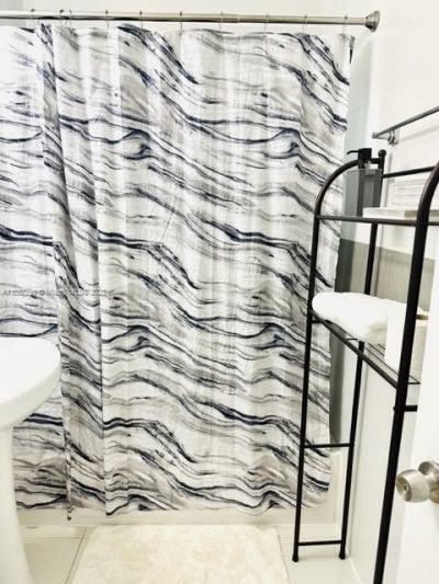 1030 NE 80th St, Unit 4, Miami, FL 33138 Photo