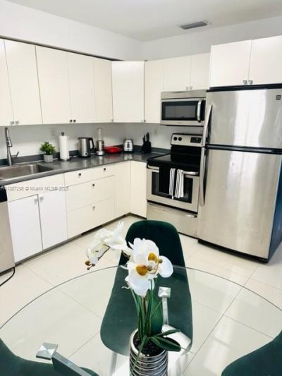 1030 NE 80th St, Unit 4, Miami, FL 33138 Photo