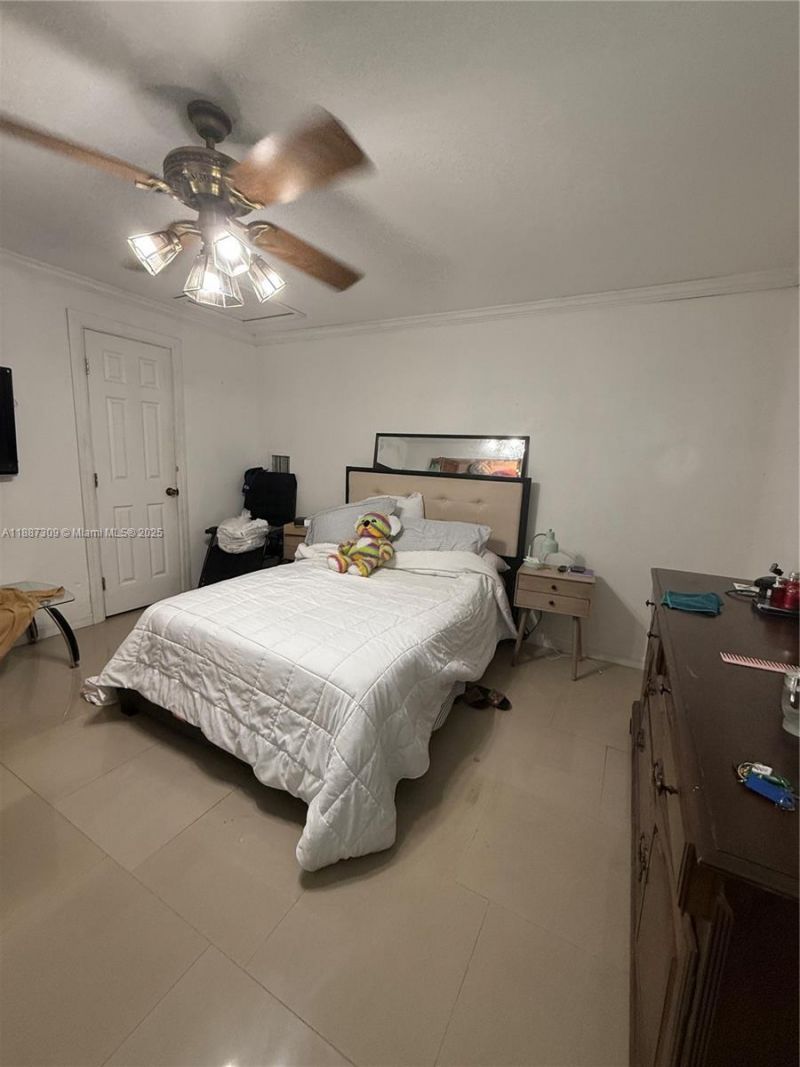 7643 NW South River Dr, Medley, FL 33166 Photo