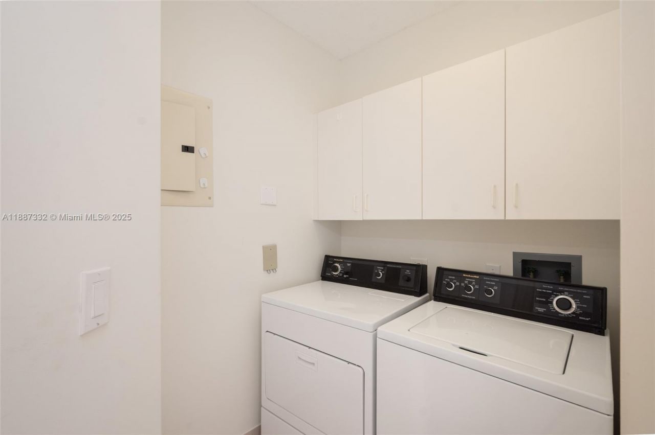 2000 Island Blvd, Unit 1002, Aventura, FL 33160 Photo