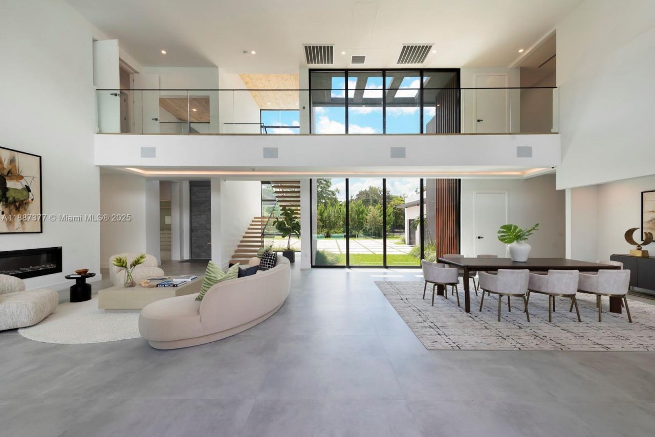 7425 SW 136th St, Pinecrest, FL 33156 Photo