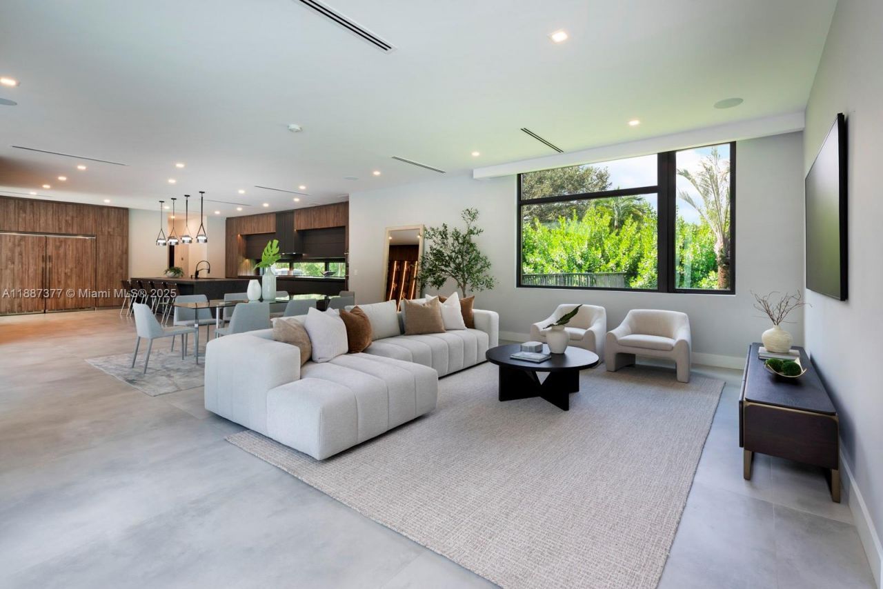 7425 SW 136th St, Pinecrest, FL 33156 Photo