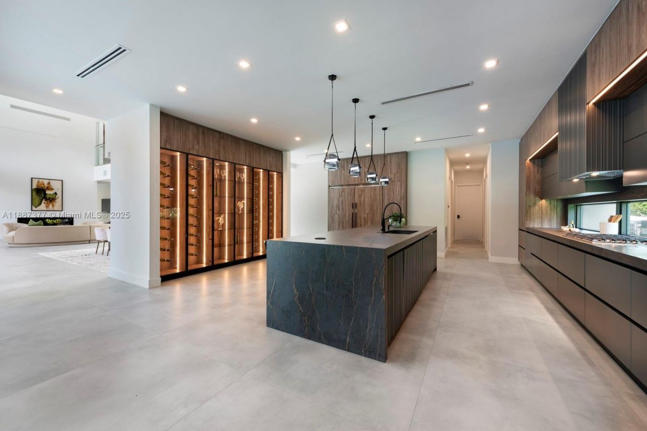 7425 SW 136th St, Pinecrest, FL 33156 Photo