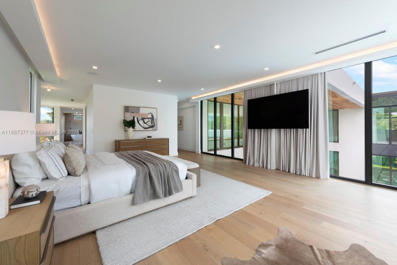 7425 SW 136th St, Pinecrest, FL 33156 Photo