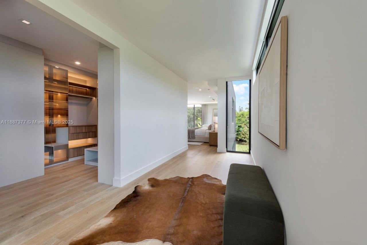 7425 SW 136th St, Pinecrest, FL 33156 Photo