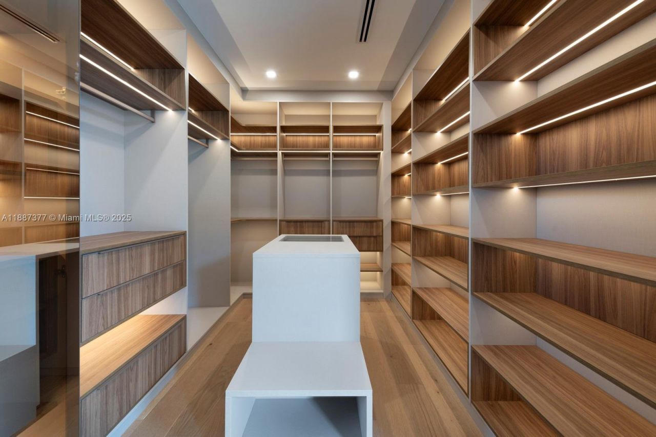 7425 SW 136th St, Pinecrest, FL 33156 Photo