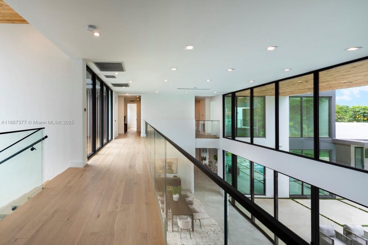 7425 SW 136th St, Pinecrest, FL 33156 Photo