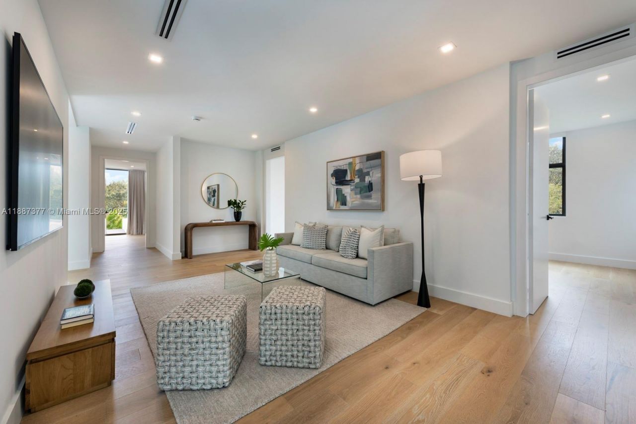 7425 SW 136th St, Pinecrest, FL 33156 Photo