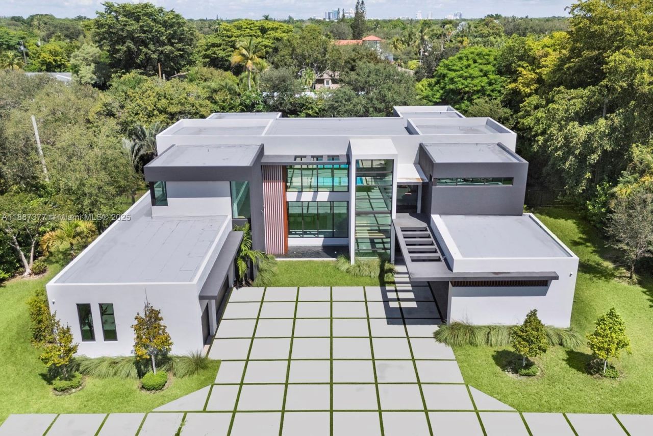 7425 SW 136th St, Pinecrest, FL 33156 Photo