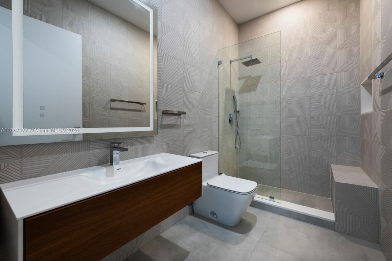 7425 SW 136th St, Pinecrest, FL 33156 Photo