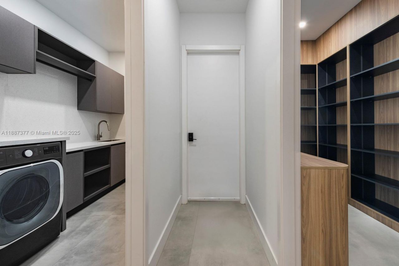 7425 SW 136th St, Pinecrest, FL 33156 Photo