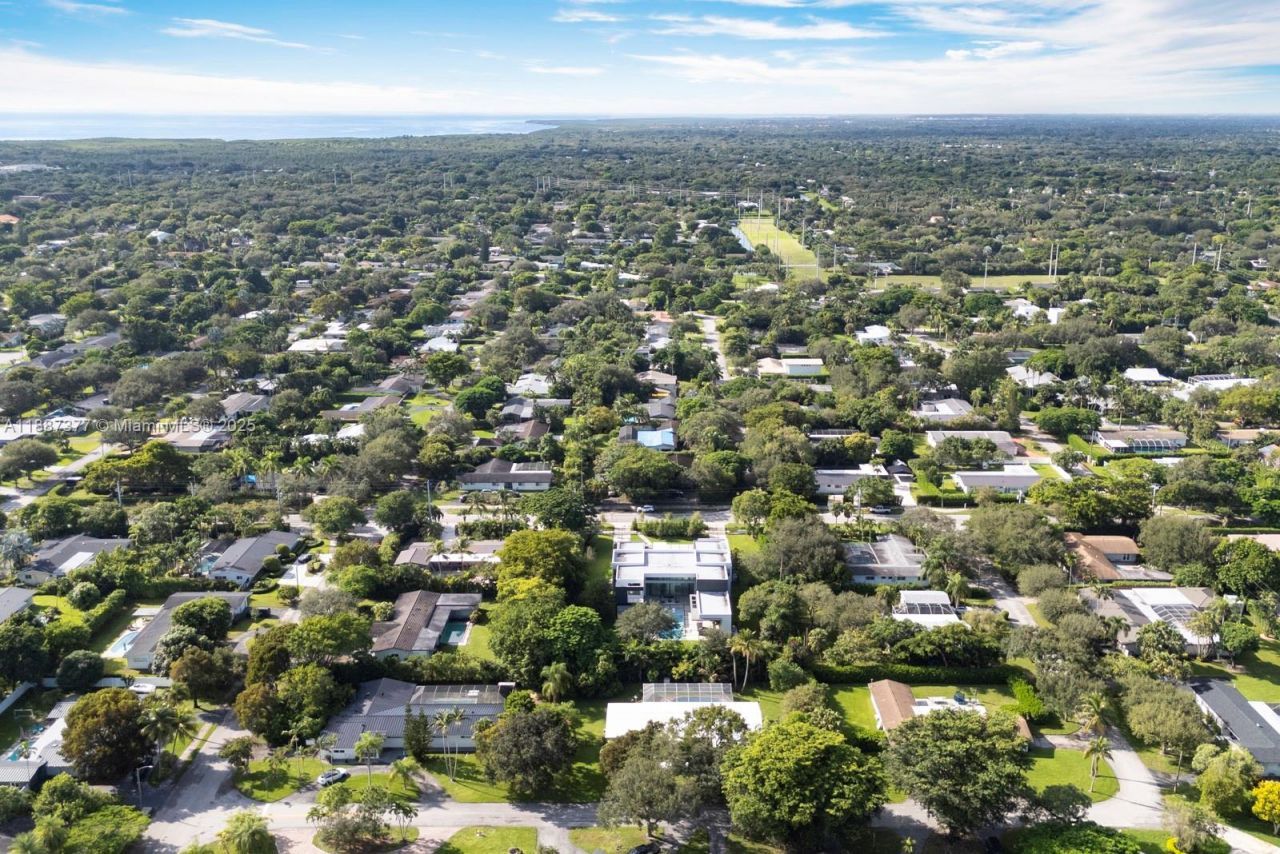 7425 SW 136th St, Pinecrest, FL 33156 Photo