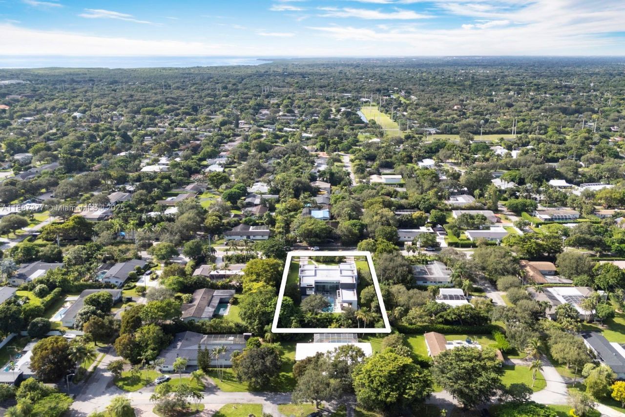 7425 SW 136th St, Pinecrest, FL 33156 Photo