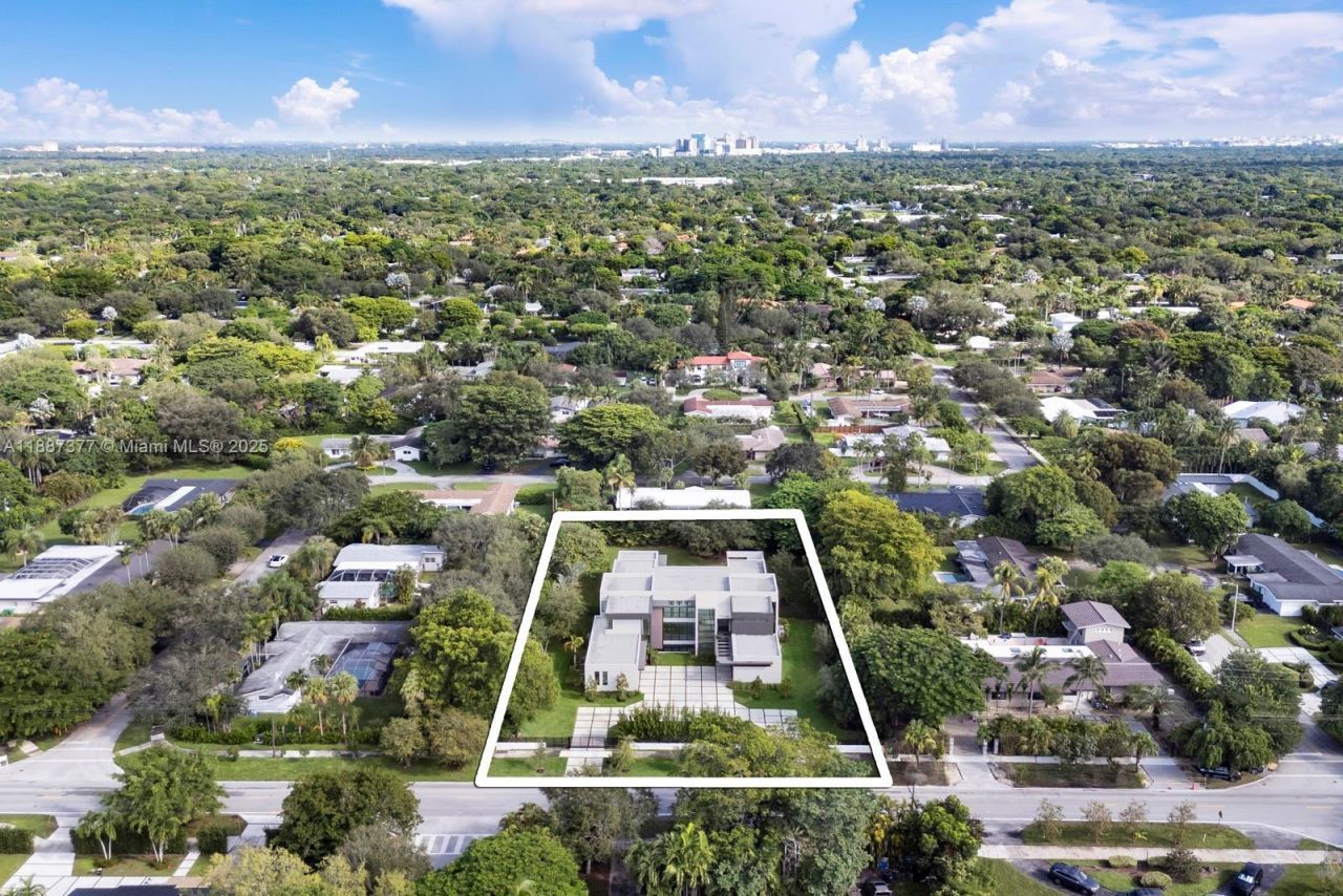 7425 SW 136th St, Pinecrest, FL 33156 Photo