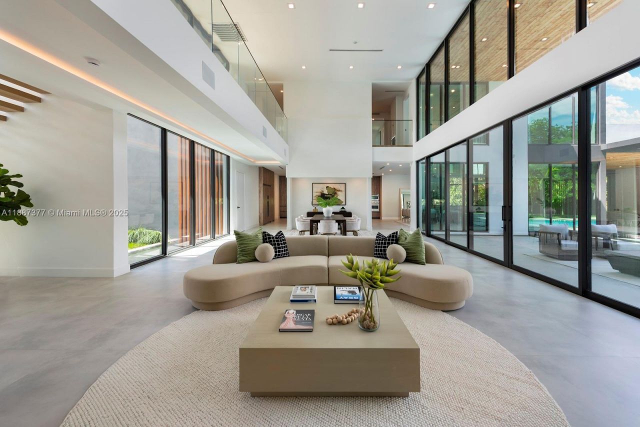 7425 SW 136th St, Pinecrest, FL 33156 Photo