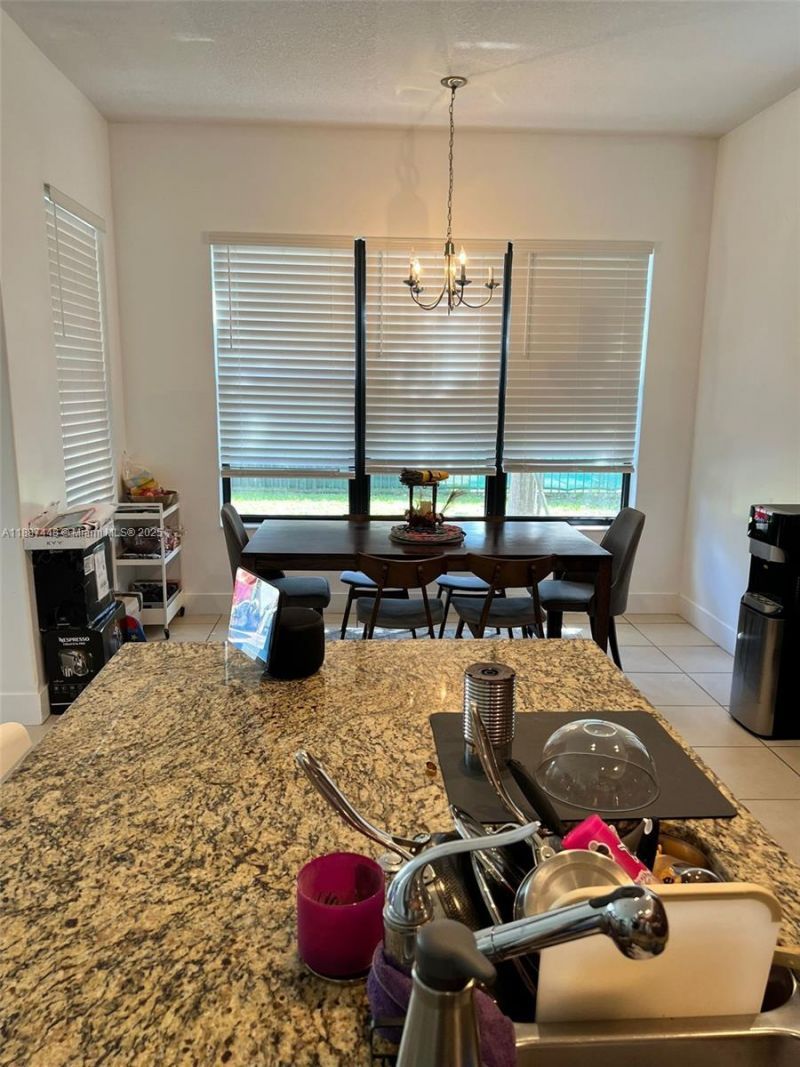 3214 W 97th St, Hialeah, FL 33018 Photo