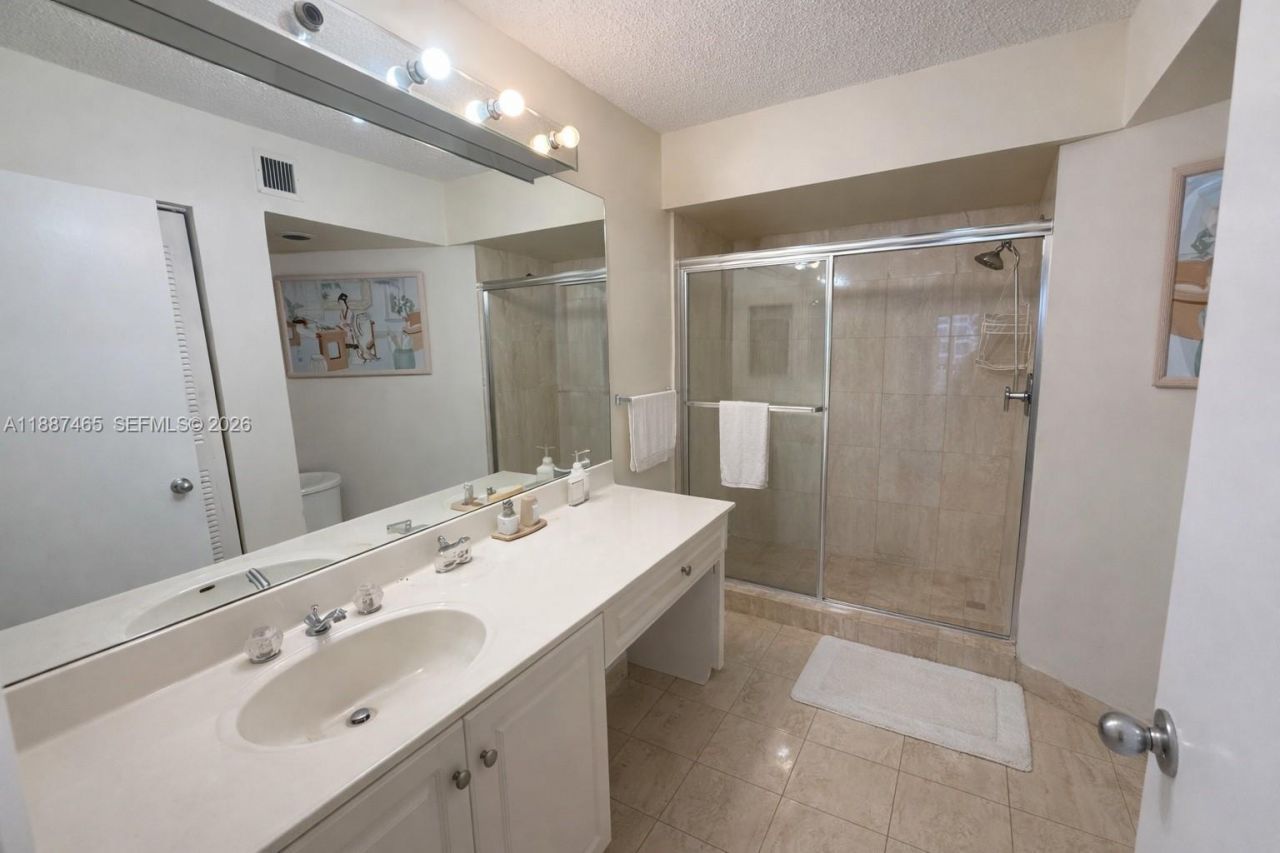 19195 NE 36th Ct, Unit 2103, Aventura, FL 33180 Photo