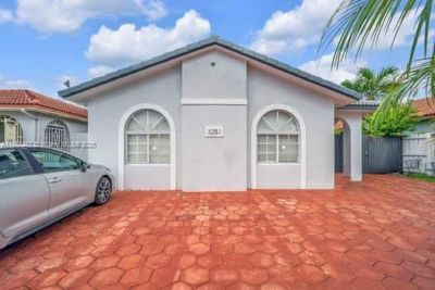 3251 W 70th St, Hialeah, FL 33018 Photo