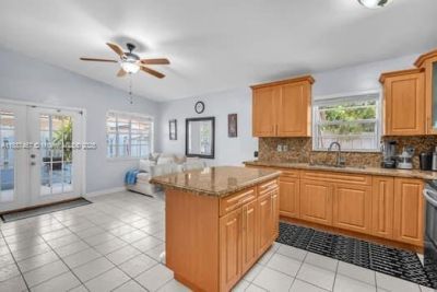 3251 W 70th St, Hialeah, FL 33018 Photo