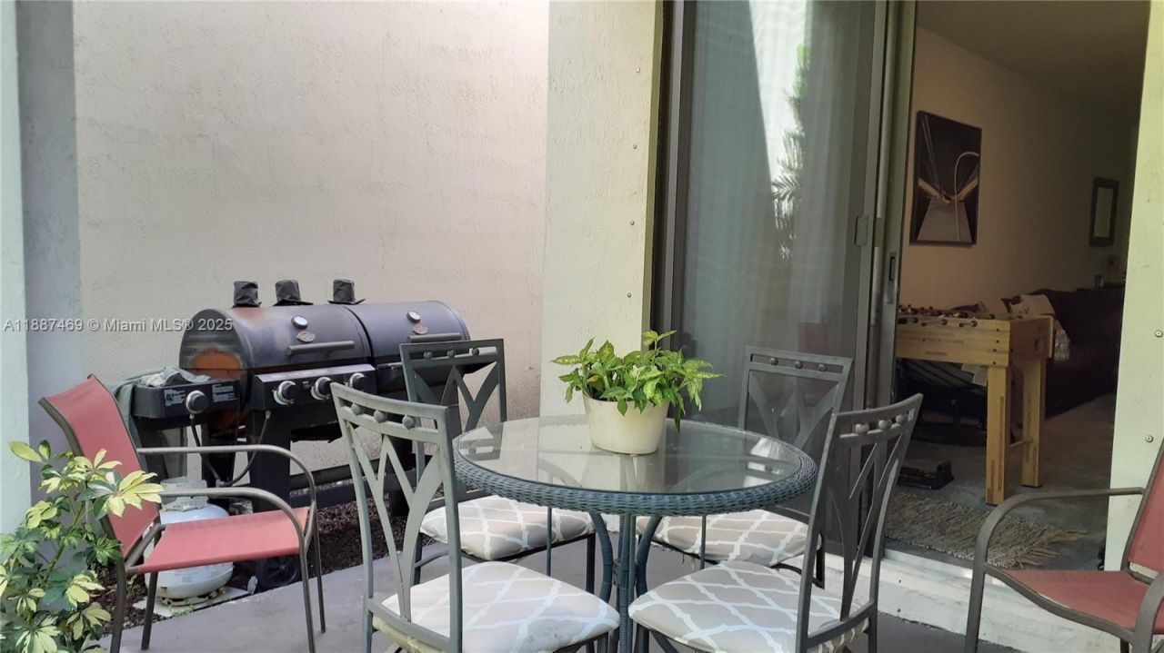 3575 NW 1st St, Pompano Beach, FL 33069 Photo