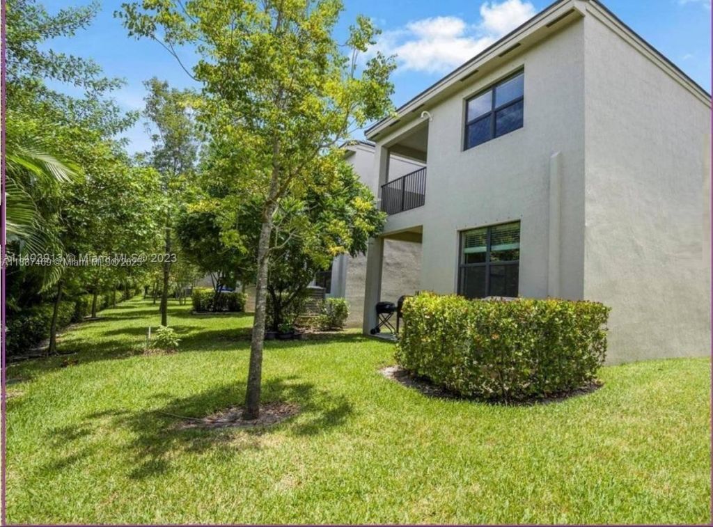 3575 NW 1st St, Pompano Beach, FL 33069 Photo