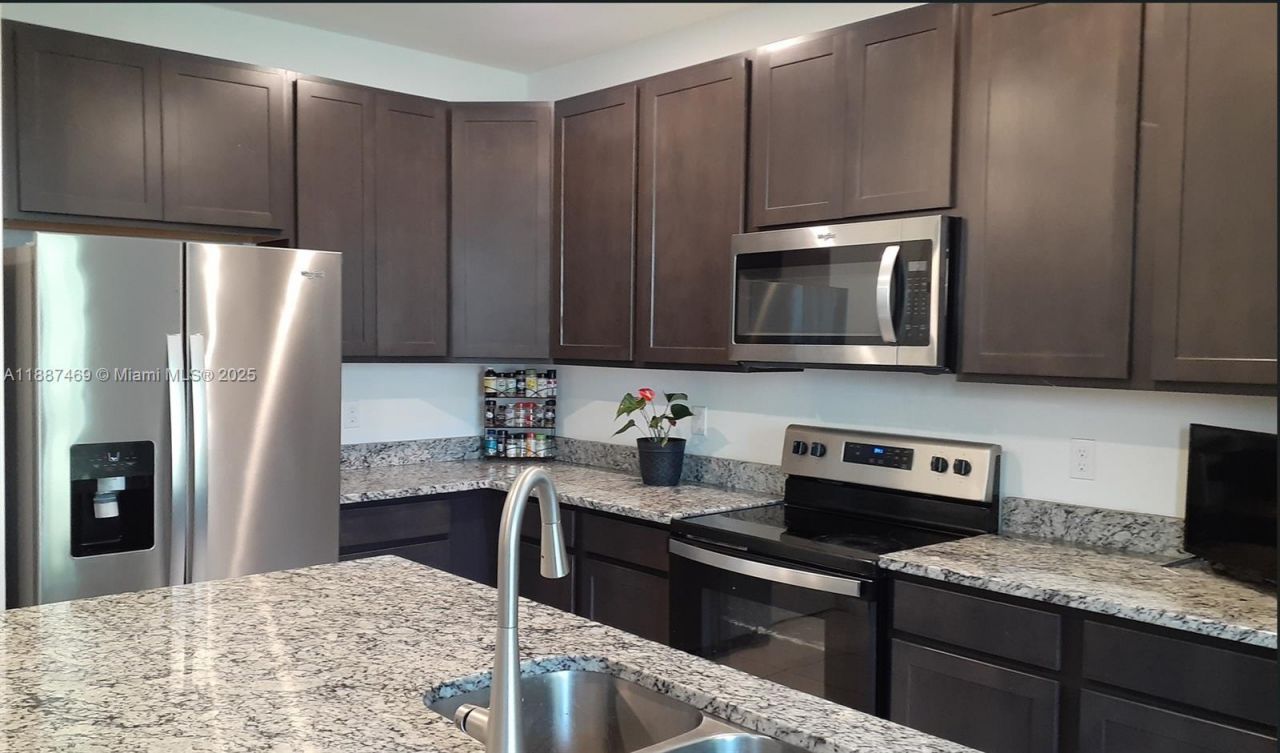 3575 NW 1st St, Pompano Beach, FL 33069 Photo